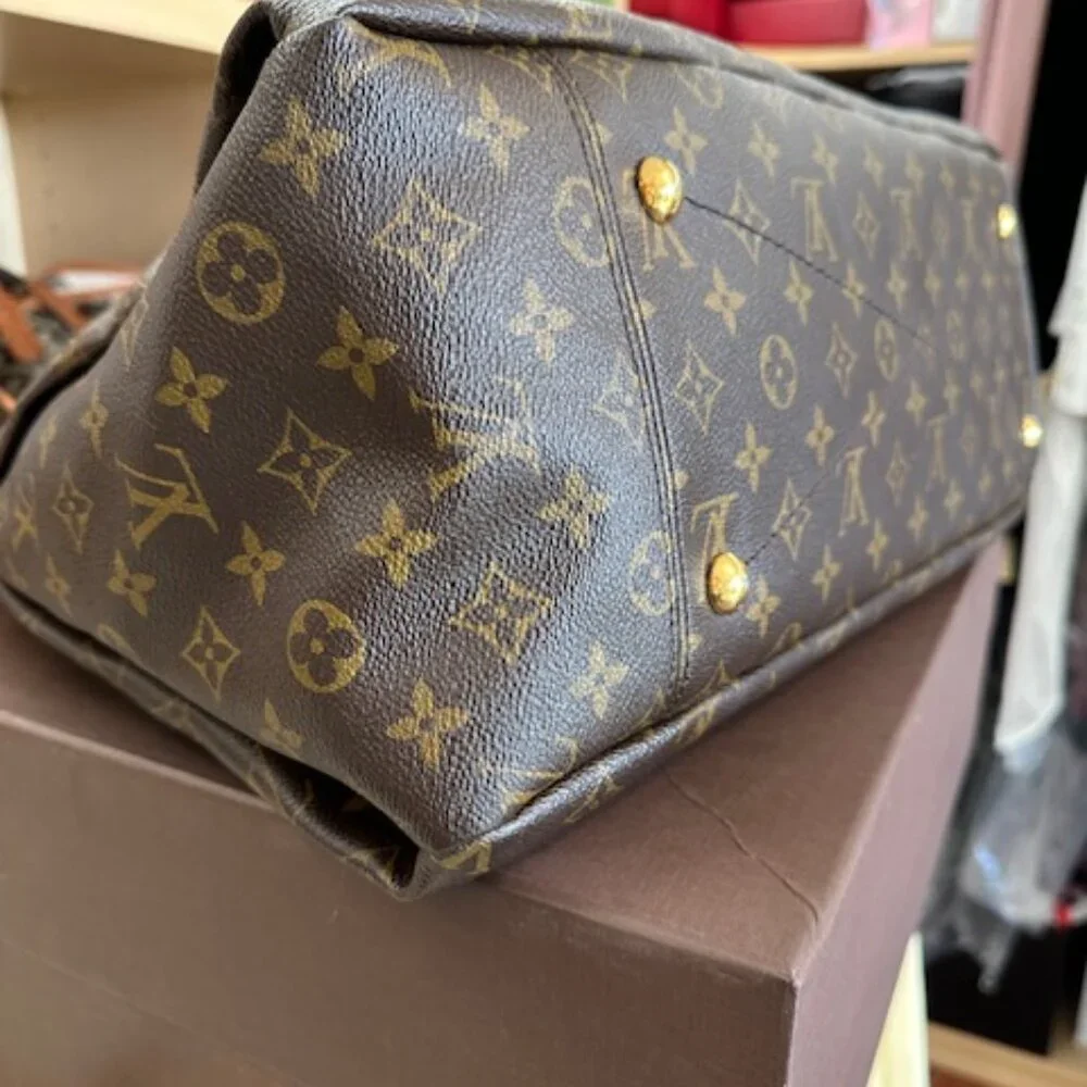 Louis Vuitton LV Monogram Artsy - Picture 7 of 16